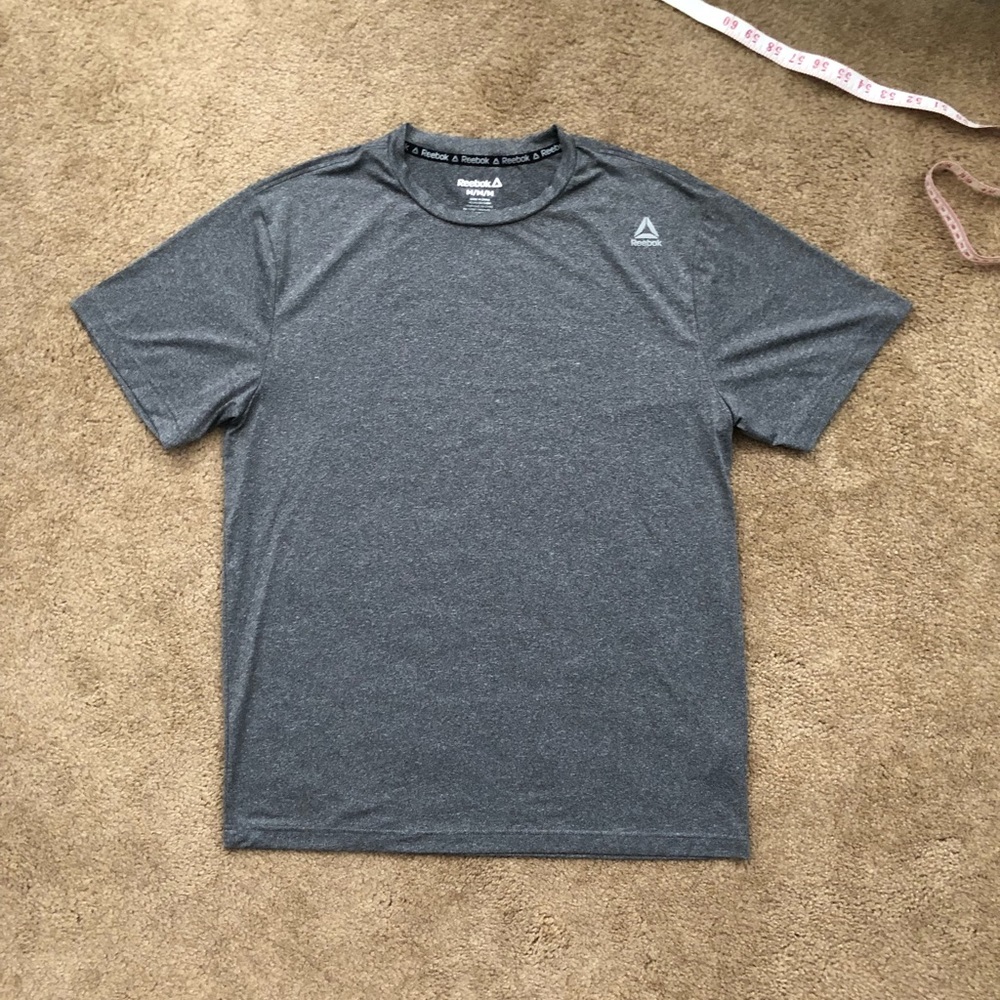 Reebok men’s medium gray dry fit shirt